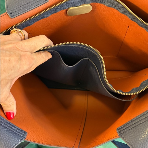 Gently Used HOBO Vida Tote Shoulder Bag Mood Índigo Micro Pebbled Leather - Picture 16 of 16